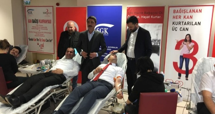 Başkan Yıldırım, Kartal SGK Müdürlüğü Kan Bağışı Etkinliğine Katıldı